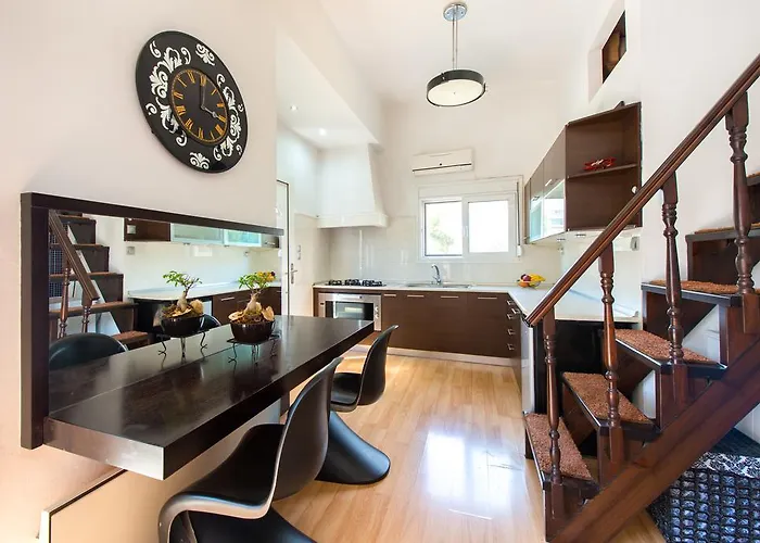 Amazing 300 Meters From The Old Town דירה עיר רודוס